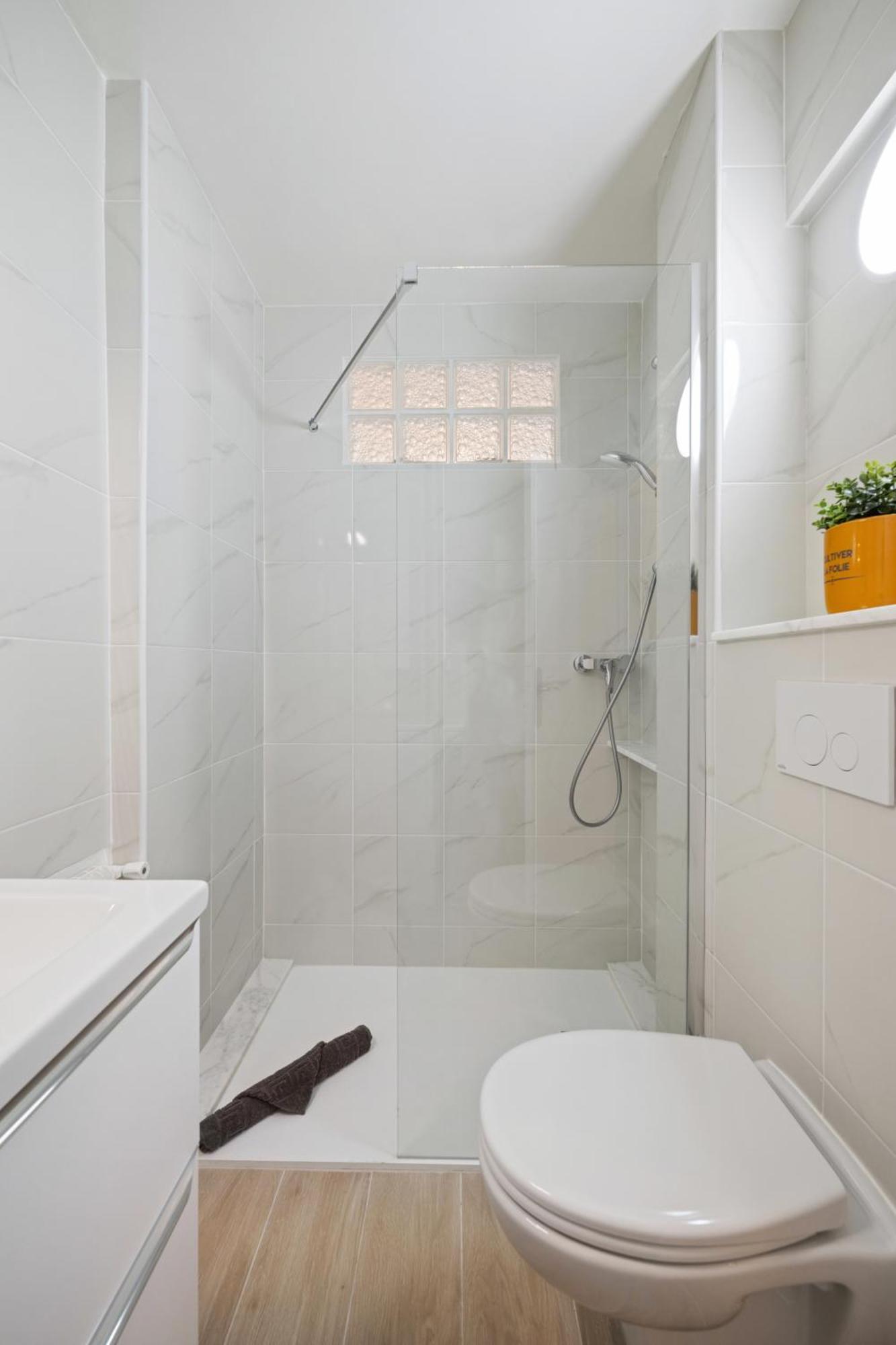 Le Mistral Apartment *